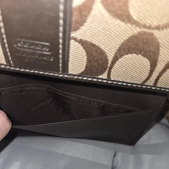 Coach Signature Canvas Long Wallet - Picture 13 of 14